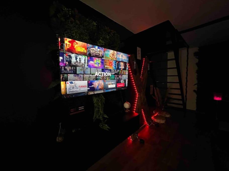 Red Love-Room / Balneo & Plus ! Souppes-sur-Loing Ngoại thất bức ảnh