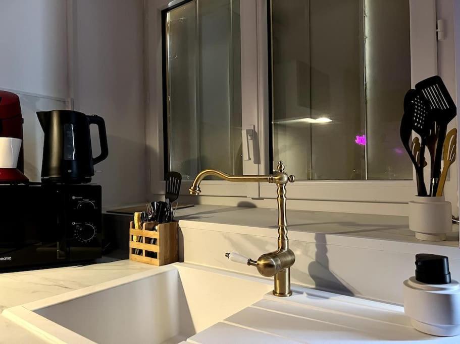 Red Love-Room / Balneo & Plus ! Souppes-sur-Loing Ngoại thất bức ảnh